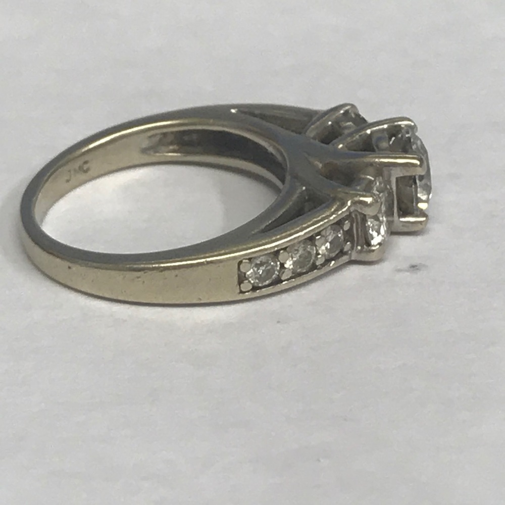 2CTTW BRILLIANT CUT RING - Picture 7 of 8